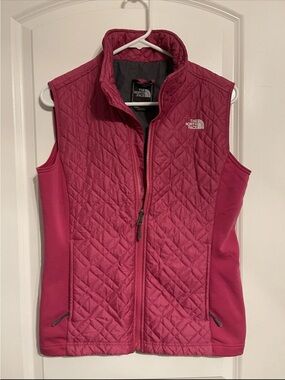 The North Face Women's Quilted Raspberry Pink Vest